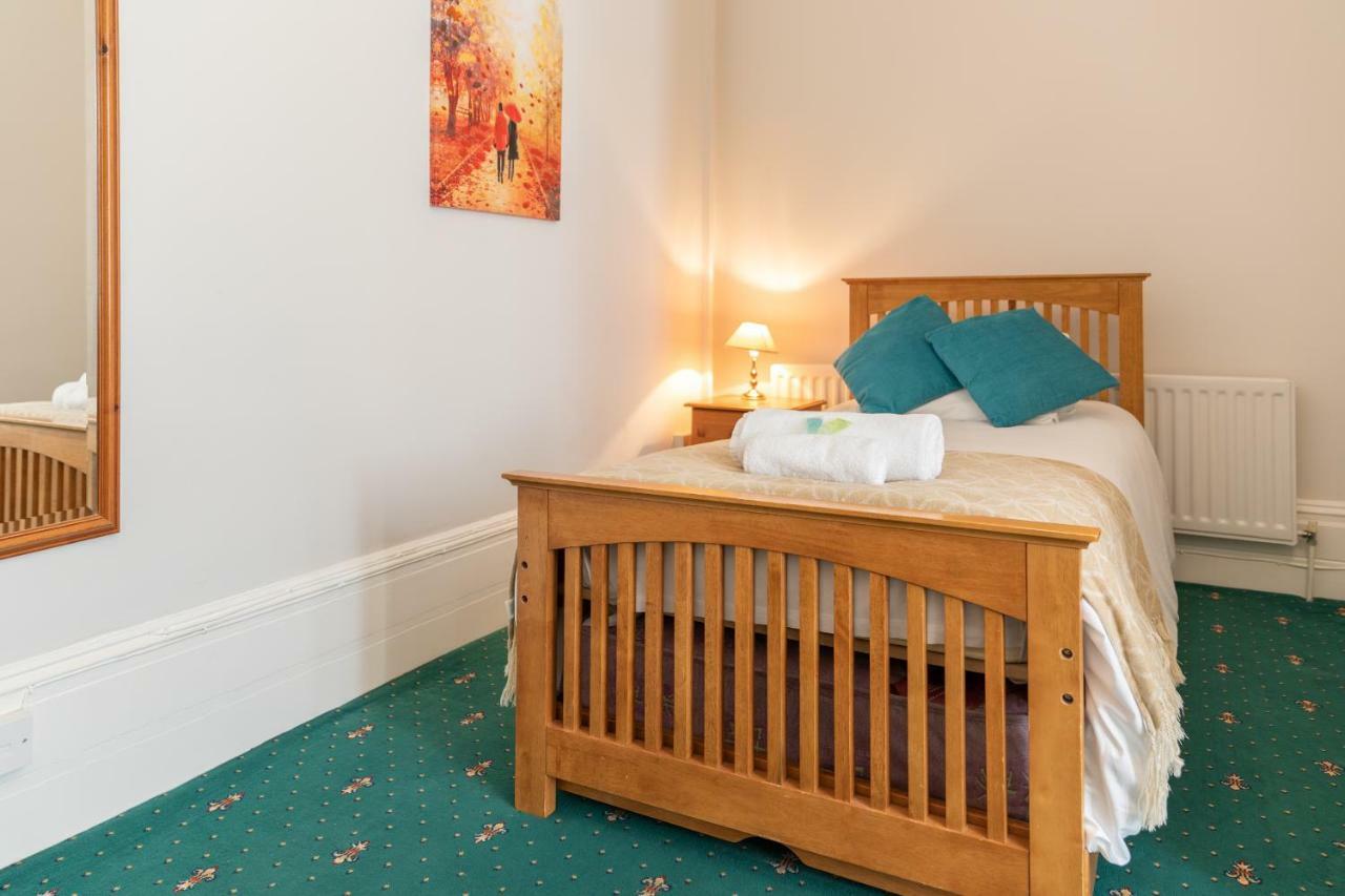 The Clee Hotel - Cleethorpes, Grimsby, Lincolnshire Екстер'єр фото